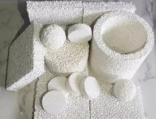 Anpassen der Breite Keramik Schaumfilterplatte für hohe Festigkeit Aluminium Flüssigkeitsfiltration