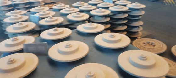 Lichtgelb bis dunkelbraunes Kaltboxharz für das Gießen von Eisen und Stahl in flüssiger Form