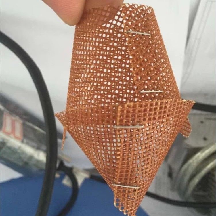 Speziell geformtes Filternetz aus Glasfaser für individuelle Flüssigkeitsfiltrationslösungen