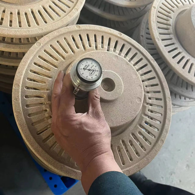 Lichtgelb bis dunkelbraunes Kaltboxharz für das Gießen von Eisen und Stahl in flüssiger Form